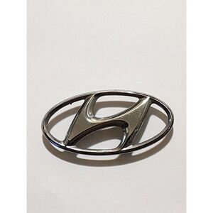 Hyundai Tiburon Trunk Logo Emblem Silver Chrome 2003-2008